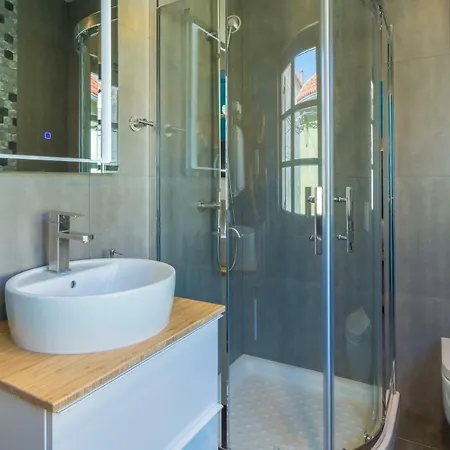 Mihael Appartement Nin
